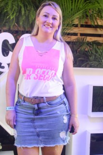 
<a style='margin-left: 5px;' class='btn btn-xs btn-social btn-facebook' href='https://www.facebook.com/sharer/sharer.php?u=https://galeramix.s01.web.getmuller.com.br/imagem/a114/800-800-90/conteudo/site_galerias/114/12-costelaco-junior-seco-silva-neto-canelinha-maiara-e-maraisa-galeramix-13.jpg' rel='popup' data-width='500' data-height='400'><i class='fa fa-facebook'></i>Compartilhar <span class='hidden-xs'>no Facebook</span>
</a> 
<a class='btn btn-default btn-xs' target='_blank' href='imagem/a114/800-800-90/conteudo/site_galerias/114/12-costelaco-junior-seco-silva-neto-canelinha-maiara-e-maraisa-galeramix-13.jpg'>
<span class='glyphicon glyphicon-cloud-download'></span> Salvar
</a>
