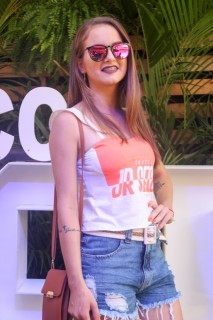 
<a style='margin-left: 5px;' class='btn btn-xs btn-social btn-facebook' href='https://www.facebook.com/sharer/sharer.php?u=https://galeramix.s01.web.getmuller.com.br/imagem/a114/800-800-90/conteudo/site_galerias/114/12-costelaco-junior-seco-silva-neto-canelinha-maiara-e-maraisa-galeramix-156.jpg' rel='popup' data-width='500' data-height='400'><i class='fa fa-facebook'></i>Compartilhar <span class='hidden-xs'>no Facebook</span>
</a> 
<a class='btn btn-default btn-xs' target='_blank' href='imagem/a114/800-800-90/conteudo/site_galerias/114/12-costelaco-junior-seco-silva-neto-canelinha-maiara-e-maraisa-galeramix-156.jpg'>
<span class='glyphicon glyphicon-cloud-download'></span> Salvar
</a>
