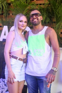 
<a style='margin-left: 5px;' class='btn btn-xs btn-social btn-facebook' href='https://www.facebook.com/sharer/sharer.php?u=https://galeramix.s01.web.getmuller.com.br/imagem/a114/800-800-90/conteudo/site_galerias/114/12-costelaco-junior-seco-silva-neto-canelinha-maiara-e-maraisa-galeramix-176.jpg' rel='popup' data-width='500' data-height='400'><i class='fa fa-facebook'></i>Compartilhar <span class='hidden-xs'>no Facebook</span>
</a> 
<a class='btn btn-default btn-xs' target='_blank' href='imagem/a114/800-800-90/conteudo/site_galerias/114/12-costelaco-junior-seco-silva-neto-canelinha-maiara-e-maraisa-galeramix-176.jpg'>
<span class='glyphicon glyphicon-cloud-download'></span> Salvar
</a>
