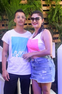 
<a style='margin-left: 5px;' class='btn btn-xs btn-social btn-facebook' href='https://www.facebook.com/sharer/sharer.php?u=https://galeramix.s01.web.getmuller.com.br/imagem/a114/800-800-90/conteudo/site_galerias/114/12-costelaco-junior-seco-silva-neto-canelinha-maiara-e-maraisa-galeramix-19.jpg' rel='popup' data-width='500' data-height='400'><i class='fa fa-facebook'></i>Compartilhar <span class='hidden-xs'>no Facebook</span>
</a> 
<a class='btn btn-default btn-xs' target='_blank' href='imagem/a114/800-800-90/conteudo/site_galerias/114/12-costelaco-junior-seco-silva-neto-canelinha-maiara-e-maraisa-galeramix-19.jpg'>
<span class='glyphicon glyphicon-cloud-download'></span> Salvar
</a>
