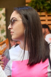 
<a style='margin-left: 5px;' class='btn btn-xs btn-social btn-facebook' href='https://www.facebook.com/sharer/sharer.php?u=https://galeramix.s01.web.getmuller.com.br/imagem/a114/800-800-90/conteudo/site_galerias/114/12-costelaco-junior-seco-silva-neto-canelinha-maiara-e-maraisa-galeramix-203.jpg' rel='popup' data-width='500' data-height='400'><i class='fa fa-facebook'></i>Compartilhar <span class='hidden-xs'>no Facebook</span>
</a> 
<a class='btn btn-default btn-xs' target='_blank' href='imagem/a114/800-800-90/conteudo/site_galerias/114/12-costelaco-junior-seco-silva-neto-canelinha-maiara-e-maraisa-galeramix-203.jpg'>
<span class='glyphicon glyphicon-cloud-download'></span> Salvar
</a>
