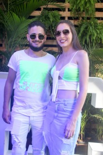 
<a style='margin-left: 5px;' class='btn btn-xs btn-social btn-facebook' href='https://www.facebook.com/sharer/sharer.php?u=https://galeramix.s01.web.getmuller.com.br/imagem/a114/800-800-90/conteudo/site_galerias/114/12-costelaco-junior-seco-silva-neto-canelinha-maiara-e-maraisa-galeramix-325.jpg' rel='popup' data-width='500' data-height='400'><i class='fa fa-facebook'></i>Compartilhar <span class='hidden-xs'>no Facebook</span>
</a> 
<a class='btn btn-default btn-xs' target='_blank' href='imagem/a114/800-800-90/conteudo/site_galerias/114/12-costelaco-junior-seco-silva-neto-canelinha-maiara-e-maraisa-galeramix-325.jpg'>
<span class='glyphicon glyphicon-cloud-download'></span> Salvar
</a>
