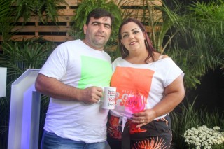 
<a style='margin-left: 5px;' class='btn btn-xs btn-social btn-facebook' href='https://www.facebook.com/sharer/sharer.php?u=https://galeramix.s01.web.getmuller.com.br/imagem/a114/800-800-90/conteudo/site_galerias/114/12-costelaco-junior-seco-silva-neto-canelinha-maiara-e-maraisa-galeramix-349.jpg' rel='popup' data-width='500' data-height='400'><i class='fa fa-facebook'></i>Compartilhar <span class='hidden-xs'>no Facebook</span>
</a> 
<a class='btn btn-default btn-xs' target='_blank' href='imagem/a114/800-800-90/conteudo/site_galerias/114/12-costelaco-junior-seco-silva-neto-canelinha-maiara-e-maraisa-galeramix-349.jpg'>
<span class='glyphicon glyphicon-cloud-download'></span> Salvar
</a>
