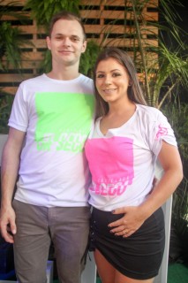 
<a style='margin-left: 5px;' class='btn btn-xs btn-social btn-facebook' href='https://www.facebook.com/sharer/sharer.php?u=https://galeramix.s01.web.getmuller.com.br/imagem/a114/800-800-90/conteudo/site_galerias/114/12-costelaco-junior-seco-silva-neto-canelinha-maiara-e-maraisa-galeramix-353.jpg' rel='popup' data-width='500' data-height='400'><i class='fa fa-facebook'></i>Compartilhar <span class='hidden-xs'>no Facebook</span>
</a> 
<a class='btn btn-default btn-xs' target='_blank' href='imagem/a114/800-800-90/conteudo/site_galerias/114/12-costelaco-junior-seco-silva-neto-canelinha-maiara-e-maraisa-galeramix-353.jpg'>
<span class='glyphicon glyphicon-cloud-download'></span> Salvar
</a>
