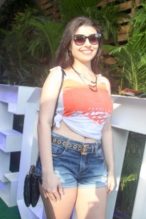 
<a style='margin-left: 5px;' class='btn btn-xs btn-social btn-facebook' href='https://www.facebook.com/sharer/sharer.php?u=https://galeramix.s01.web.getmuller.com.br/imagem/a114/800-800-90/conteudo/site_galerias/114/12-costelaco-junior-seco-silva-neto-canelinha-maiara-e-maraisa-galeramix-364.jpg' rel='popup' data-width='500' data-height='400'><i class='fa fa-facebook'></i>Compartilhar <span class='hidden-xs'>no Facebook</span>
</a> 
<a class='btn btn-default btn-xs' target='_blank' href='imagem/a114/800-800-90/conteudo/site_galerias/114/12-costelaco-junior-seco-silva-neto-canelinha-maiara-e-maraisa-galeramix-364.jpg'>
<span class='glyphicon glyphicon-cloud-download'></span> Salvar
</a>
