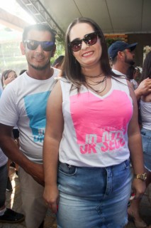 
<a style='margin-left: 5px;' class='btn btn-xs btn-social btn-facebook' href='https://www.facebook.com/sharer/sharer.php?u=https://galeramix.s01.web.getmuller.com.br/imagem/a114/800-800-90/conteudo/site_galerias/114/12-costelaco-junior-seco-silva-neto-canelinha-maiara-e-maraisa-galeramix-373.jpg' rel='popup' data-width='500' data-height='400'><i class='fa fa-facebook'></i>Compartilhar <span class='hidden-xs'>no Facebook</span>
</a> 
<a class='btn btn-default btn-xs' target='_blank' href='imagem/a114/800-800-90/conteudo/site_galerias/114/12-costelaco-junior-seco-silva-neto-canelinha-maiara-e-maraisa-galeramix-373.jpg'>
<span class='glyphicon glyphicon-cloud-download'></span> Salvar
</a>
