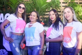 
<a style='margin-left: 5px;' class='btn btn-xs btn-social btn-facebook' href='https://www.facebook.com/sharer/sharer.php?u=https://galeramix.s01.web.getmuller.com.br/imagem/a114/800-800-90/conteudo/site_galerias/114/12-costelaco-junior-seco-silva-neto-canelinha-maiara-e-maraisa-galeramix-376.jpg' rel='popup' data-width='500' data-height='400'><i class='fa fa-facebook'></i>Compartilhar <span class='hidden-xs'>no Facebook</span>
</a> 
<a class='btn btn-default btn-xs' target='_blank' href='imagem/a114/800-800-90/conteudo/site_galerias/114/12-costelaco-junior-seco-silva-neto-canelinha-maiara-e-maraisa-galeramix-376.jpg'>
<span class='glyphicon glyphicon-cloud-download'></span> Salvar
</a>
