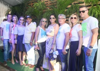 
<a style='margin-left: 5px;' class='btn btn-xs btn-social btn-facebook' href='https://www.facebook.com/sharer/sharer.php?u=https://galeramix.s01.web.getmuller.com.br/imagem/a114/800-800-90/conteudo/site_galerias/114/12-costelaco-junior-seco-silva-neto-canelinha-maiara-e-maraisa-galeramix-401.jpg' rel='popup' data-width='500' data-height='400'><i class='fa fa-facebook'></i>Compartilhar <span class='hidden-xs'>no Facebook</span>
</a> 
<a class='btn btn-default btn-xs' target='_blank' href='imagem/a114/800-800-90/conteudo/site_galerias/114/12-costelaco-junior-seco-silva-neto-canelinha-maiara-e-maraisa-galeramix-401.jpg'>
<span class='glyphicon glyphicon-cloud-download'></span> Salvar
</a>
