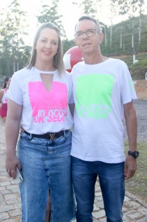 
<a style='margin-left: 5px;' class='btn btn-xs btn-social btn-facebook' href='https://www.facebook.com/sharer/sharer.php?u=https://galeramix.s01.web.getmuller.com.br/imagem/a114/800-800-90/conteudo/site_galerias/114/12-costelaco-junior-seco-silva-neto-canelinha-maiara-e-maraisa-galeramix-445.jpg' rel='popup' data-width='500' data-height='400'><i class='fa fa-facebook'></i>Compartilhar <span class='hidden-xs'>no Facebook</span>
</a> 
<a class='btn btn-default btn-xs' target='_blank' href='imagem/a114/800-800-90/conteudo/site_galerias/114/12-costelaco-junior-seco-silva-neto-canelinha-maiara-e-maraisa-galeramix-445.jpg'>
<span class='glyphicon glyphicon-cloud-download'></span> Salvar
</a>
