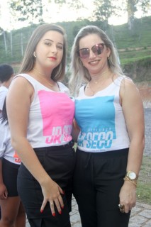 
<a style='margin-left: 5px;' class='btn btn-xs btn-social btn-facebook' href='https://www.facebook.com/sharer/sharer.php?u=https://galeramix.s01.web.getmuller.com.br/imagem/a114/800-800-90/conteudo/site_galerias/114/12-costelaco-junior-seco-silva-neto-canelinha-maiara-e-maraisa-galeramix-448.jpg' rel='popup' data-width='500' data-height='400'><i class='fa fa-facebook'></i>Compartilhar <span class='hidden-xs'>no Facebook</span>
</a> 
<a class='btn btn-default btn-xs' target='_blank' href='imagem/a114/800-800-90/conteudo/site_galerias/114/12-costelaco-junior-seco-silva-neto-canelinha-maiara-e-maraisa-galeramix-448.jpg'>
<span class='glyphicon glyphicon-cloud-download'></span> Salvar
</a>
