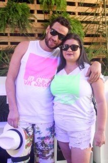 
<a style='margin-left: 5px;' class='btn btn-xs btn-social btn-facebook' href='https://www.facebook.com/sharer/sharer.php?u=https://galeramix.s01.web.getmuller.com.br/imagem/a114/800-800-90/conteudo/site_galerias/114/12-costelaco-junior-seco-silva-neto-canelinha-maiara-e-maraisa-galeramix-54.jpg' rel='popup' data-width='500' data-height='400'><i class='fa fa-facebook'></i>Compartilhar <span class='hidden-xs'>no Facebook</span>
</a> 
<a class='btn btn-default btn-xs' target='_blank' href='imagem/a114/800-800-90/conteudo/site_galerias/114/12-costelaco-junior-seco-silva-neto-canelinha-maiara-e-maraisa-galeramix-54.jpg'>
<span class='glyphicon glyphicon-cloud-download'></span> Salvar
</a>
