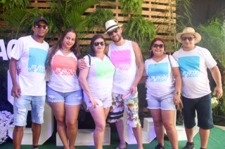 
<a style='margin-left: 5px;' class='btn btn-xs btn-social btn-facebook' href='https://www.facebook.com/sharer/sharer.php?u=https://galeramix.s01.web.getmuller.com.br/imagem/a114/800-800-90/conteudo/site_galerias/114/12-costelaco-junior-seco-silva-neto-canelinha-maiara-e-maraisa-galeramix-56.jpg' rel='popup' data-width='500' data-height='400'><i class='fa fa-facebook'></i>Compartilhar <span class='hidden-xs'>no Facebook</span>
</a> 
<a class='btn btn-default btn-xs' target='_blank' href='imagem/a114/800-800-90/conteudo/site_galerias/114/12-costelaco-junior-seco-silva-neto-canelinha-maiara-e-maraisa-galeramix-56.jpg'>
<span class='glyphicon glyphicon-cloud-download'></span> Salvar
</a>
