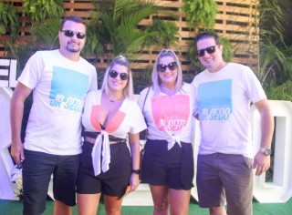 
<a style='margin-left: 5px;' class='btn btn-xs btn-social btn-facebook' href='https://www.facebook.com/sharer/sharer.php?u=https://galeramix.s01.web.getmuller.com.br/imagem/a114/800-800-90/conteudo/site_galerias/114/12-costelaco-junior-seco-silva-neto-canelinha-maiara-e-maraisa-galeramix-63.jpg' rel='popup' data-width='500' data-height='400'><i class='fa fa-facebook'></i>Compartilhar <span class='hidden-xs'>no Facebook</span>
</a> 
<a class='btn btn-default btn-xs' target='_blank' href='imagem/a114/800-800-90/conteudo/site_galerias/114/12-costelaco-junior-seco-silva-neto-canelinha-maiara-e-maraisa-galeramix-63.jpg'>
<span class='glyphicon glyphicon-cloud-download'></span> Salvar
</a>
