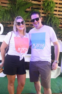 
<a style='margin-left: 5px;' class='btn btn-xs btn-social btn-facebook' href='https://www.facebook.com/sharer/sharer.php?u=https://galeramix.s01.web.getmuller.com.br/imagem/a114/800-800-90/conteudo/site_galerias/114/12-costelaco-junior-seco-silva-neto-canelinha-maiara-e-maraisa-galeramix-64.jpg' rel='popup' data-width='500' data-height='400'><i class='fa fa-facebook'></i>Compartilhar <span class='hidden-xs'>no Facebook</span>
</a> 
<a class='btn btn-default btn-xs' target='_blank' href='imagem/a114/800-800-90/conteudo/site_galerias/114/12-costelaco-junior-seco-silva-neto-canelinha-maiara-e-maraisa-galeramix-64.jpg'>
<span class='glyphicon glyphicon-cloud-download'></span> Salvar
</a>
