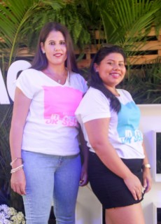 
<a style='margin-left: 5px;' class='btn btn-xs btn-social btn-facebook' href='https://www.facebook.com/sharer/sharer.php?u=https://galeramix.s01.web.getmuller.com.br/imagem/a114/800-800-90/conteudo/site_galerias/114/12-costelaco-junior-seco-silva-neto-canelinha-maiara-e-maraisa-galeramix-76.jpg' rel='popup' data-width='500' data-height='400'><i class='fa fa-facebook'></i>Compartilhar <span class='hidden-xs'>no Facebook</span>
</a> 
<a class='btn btn-default btn-xs' target='_blank' href='imagem/a114/800-800-90/conteudo/site_galerias/114/12-costelaco-junior-seco-silva-neto-canelinha-maiara-e-maraisa-galeramix-76.jpg'>
<span class='glyphicon glyphicon-cloud-download'></span> Salvar
</a>
