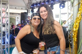 
<a style='margin-left: 5px;' class='btn btn-xs btn-social btn-facebook' href='https://www.facebook.com/sharer/sharer.php?u=https://galeramix.s01.web.getmuller.com.br/imagem/a115/800-800-90/conteudo/site_galerias/115/desenferruje-2022-110.jpg' rel='popup' data-width='500' data-height='400'><i class='fa fa-facebook'></i>Compartilhar <span class='hidden-xs'>no Facebook</span>
</a> 
<a class='btn btn-default btn-xs' target='_blank' href='imagem/a115/800-800-90/conteudo/site_galerias/115/desenferruje-2022-110.jpg'>
<span class='glyphicon glyphicon-cloud-download'></span> Salvar
</a>
