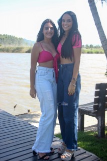 
<a style='margin-left: 5px;' class='btn btn-xs btn-social btn-facebook' href='https://www.facebook.com/sharer/sharer.php?u=https://galeramix.s01.web.getmuller.com.br/imagem/a115/800-800-90/conteudo/site_galerias/115/desenferruje-2022-18.jpg' rel='popup' data-width='500' data-height='400'><i class='fa fa-facebook'></i>Compartilhar <span class='hidden-xs'>no Facebook</span>
</a> 
<a class='btn btn-default btn-xs' target='_blank' href='imagem/a115/800-800-90/conteudo/site_galerias/115/desenferruje-2022-18.jpg'>
<span class='glyphicon glyphicon-cloud-download'></span> Salvar
</a>
