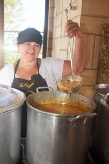 
<a style='margin-left: 5px;' class='btn btn-xs btn-social btn-facebook' href='https://www.facebook.com/sharer/sharer.php?u=https://galeramix.s01.web.getmuller.com.br/imagem/a115/800-800-90/conteudo/site_galerias/115/desenferruje-2022-24.jpg' rel='popup' data-width='500' data-height='400'><i class='fa fa-facebook'></i>Compartilhar <span class='hidden-xs'>no Facebook</span>
</a> 
<a class='btn btn-default btn-xs' target='_blank' href='imagem/a115/800-800-90/conteudo/site_galerias/115/desenferruje-2022-24.jpg'>
<span class='glyphicon glyphicon-cloud-download'></span> Salvar
</a>
