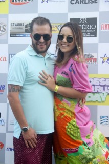 
<a style='margin-left: 5px;' class='btn btn-xs btn-social btn-facebook' href='https://www.facebook.com/sharer/sharer.php?u=https://galeramix.s01.web.getmuller.com.br/imagem/a115/800-800-90/conteudo/site_galerias/115/desenferruje-2022-35.jpg' rel='popup' data-width='500' data-height='400'><i class='fa fa-facebook'></i>Compartilhar <span class='hidden-xs'>no Facebook</span>
</a> 
<a class='btn btn-default btn-xs' target='_blank' href='imagem/a115/800-800-90/conteudo/site_galerias/115/desenferruje-2022-35.jpg'>
<span class='glyphicon glyphicon-cloud-download'></span> Salvar
</a>
