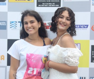 
<a style='margin-left: 5px;' class='btn btn-xs btn-social btn-facebook' href='https://www.facebook.com/sharer/sharer.php?u=https://galeramix.s01.web.getmuller.com.br/imagem/a115/800-800-90/conteudo/site_galerias/115/desenferruje-2022-39.jpg' rel='popup' data-width='500' data-height='400'><i class='fa fa-facebook'></i>Compartilhar <span class='hidden-xs'>no Facebook</span>
</a> 
<a class='btn btn-default btn-xs' target='_blank' href='imagem/a115/800-800-90/conteudo/site_galerias/115/desenferruje-2022-39.jpg'>
<span class='glyphicon glyphicon-cloud-download'></span> Salvar
</a>
