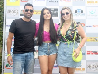 
<a style='margin-left: 5px;' class='btn btn-xs btn-social btn-facebook' href='https://www.facebook.com/sharer/sharer.php?u=https://galeramix.s01.web.getmuller.com.br/imagem/a115/800-800-90/conteudo/site_galerias/115/desenferruje-2022-42.jpg' rel='popup' data-width='500' data-height='400'><i class='fa fa-facebook'></i>Compartilhar <span class='hidden-xs'>no Facebook</span>
</a> 
<a class='btn btn-default btn-xs' target='_blank' href='imagem/a115/800-800-90/conteudo/site_galerias/115/desenferruje-2022-42.jpg'>
<span class='glyphicon glyphicon-cloud-download'></span> Salvar
</a>
