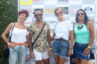 
<a style='margin-left: 5px;' class='btn btn-xs btn-social btn-facebook' href='https://www.facebook.com/sharer/sharer.php?u=https://galeramix.s01.web.getmuller.com.br/imagem/a115/800-800-90/conteudo/site_galerias/115/desenferruje-2022-53.jpg' rel='popup' data-width='500' data-height='400'><i class='fa fa-facebook'></i>Compartilhar <span class='hidden-xs'>no Facebook</span>
</a> 
<a class='btn btn-default btn-xs' target='_blank' href='imagem/a115/800-800-90/conteudo/site_galerias/115/desenferruje-2022-53.jpg'>
<span class='glyphicon glyphicon-cloud-download'></span> Salvar
</a>
