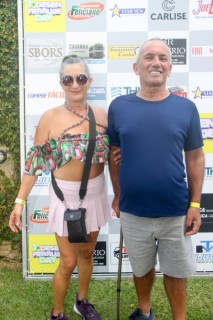 
<a style='margin-left: 5px;' class='btn btn-xs btn-social btn-facebook' href='https://www.facebook.com/sharer/sharer.php?u=https://galeramix.s01.web.getmuller.com.br/imagem/a115/800-800-90/conteudo/site_galerias/115/desenferruje-2022-58.jpg' rel='popup' data-width='500' data-height='400'><i class='fa fa-facebook'></i>Compartilhar <span class='hidden-xs'>no Facebook</span>
</a> 
<a class='btn btn-default btn-xs' target='_blank' href='imagem/a115/800-800-90/conteudo/site_galerias/115/desenferruje-2022-58.jpg'>
<span class='glyphicon glyphicon-cloud-download'></span> Salvar
</a>
