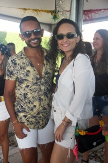 
<a style='margin-left: 5px;' class='btn btn-xs btn-social btn-facebook' href='https://www.facebook.com/sharer/sharer.php?u=https://galeramix.s01.web.getmuller.com.br/imagem/a115/800-800-90/conteudo/site_galerias/115/desenferruje-2022-85.jpg' rel='popup' data-width='500' data-height='400'><i class='fa fa-facebook'></i>Compartilhar <span class='hidden-xs'>no Facebook</span>
</a> 
<a class='btn btn-default btn-xs' target='_blank' href='imagem/a115/800-800-90/conteudo/site_galerias/115/desenferruje-2022-85.jpg'>
<span class='glyphicon glyphicon-cloud-download'></span> Salvar
</a>
