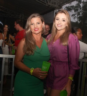 
<a style='margin-left: 5px;' class='btn btn-xs btn-social btn-facebook' href='https://www.facebook.com/sharer/sharer.php?u=https://galeramix.s01.web.getmuller.com.br/imagem/a117/800-800-90/conteudo/site_galerias/117/costelaco-junior-seco-2022-galera-mix-106.jpg' rel='popup' data-width='500' data-height='400'><i class='fa fa-facebook'></i>Compartilhar <span class='hidden-xs'>no Facebook</span>
</a> 
<a class='btn btn-default btn-xs' target='_blank' href='imagem/a117/800-800-90/conteudo/site_galerias/117/costelaco-junior-seco-2022-galera-mix-106.jpg'>
<span class='glyphicon glyphicon-cloud-download'></span> Salvar
</a>
