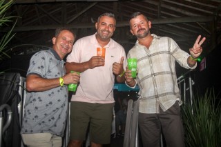 
<a style='margin-left: 5px;' class='btn btn-xs btn-social btn-facebook' href='https://www.facebook.com/sharer/sharer.php?u=https://galeramix.s01.web.getmuller.com.br/imagem/a117/800-800-90/conteudo/site_galerias/117/costelaco-junior-seco-2022-galera-mix-130.jpg' rel='popup' data-width='500' data-height='400'><i class='fa fa-facebook'></i>Compartilhar <span class='hidden-xs'>no Facebook</span>
</a> 
<a class='btn btn-default btn-xs' target='_blank' href='imagem/a117/800-800-90/conteudo/site_galerias/117/costelaco-junior-seco-2022-galera-mix-130.jpg'>
<span class='glyphicon glyphicon-cloud-download'></span> Salvar
</a>
