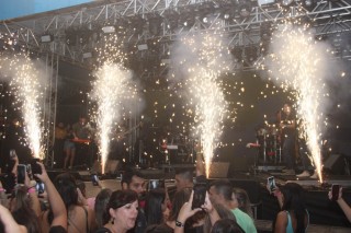 
<a style='margin-left: 5px;' class='btn btn-xs btn-social btn-facebook' href='https://www.facebook.com/sharer/sharer.php?u=https://galeramix.s01.web.getmuller.com.br/imagem/a117/800-800-90/conteudo/site_galerias/117/costelaco-junior-seco-2022-galera-mix-179.jpg' rel='popup' data-width='500' data-height='400'><i class='fa fa-facebook'></i>Compartilhar <span class='hidden-xs'>no Facebook</span>
</a> 
<a class='btn btn-default btn-xs' target='_blank' href='imagem/a117/800-800-90/conteudo/site_galerias/117/costelaco-junior-seco-2022-galera-mix-179.jpg'>
<span class='glyphicon glyphicon-cloud-download'></span> Salvar
</a>
