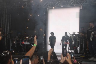 
<a style='margin-left: 5px;' class='btn btn-xs btn-social btn-facebook' href='https://www.facebook.com/sharer/sharer.php?u=https://galeramix.s01.web.getmuller.com.br/imagem/a117/800-800-90/conteudo/site_galerias/117/costelaco-junior-seco-2022-galera-mix-183.jpg' rel='popup' data-width='500' data-height='400'><i class='fa fa-facebook'></i>Compartilhar <span class='hidden-xs'>no Facebook</span>
</a> 
<a class='btn btn-default btn-xs' target='_blank' href='imagem/a117/800-800-90/conteudo/site_galerias/117/costelaco-junior-seco-2022-galera-mix-183.jpg'>
<span class='glyphicon glyphicon-cloud-download'></span> Salvar
</a>
