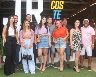 
<a style='margin-left: 5px;' class='btn btn-xs btn-social btn-facebook' href='https://www.facebook.com/sharer/sharer.php?u=https://galeramix.s01.web.getmuller.com.br/imagem/a117/800-800-90/conteudo/site_galerias/117/costelaco-junior-seco-2022-galera-mix-20.jpg' rel='popup' data-width='500' data-height='400'><i class='fa fa-facebook'></i>Compartilhar <span class='hidden-xs'>no Facebook</span>
</a> 
<a class='btn btn-default btn-xs' target='_blank' href='imagem/a117/800-800-90/conteudo/site_galerias/117/costelaco-junior-seco-2022-galera-mix-20.jpg'>
<span class='glyphicon glyphicon-cloud-download'></span> Salvar
</a>
