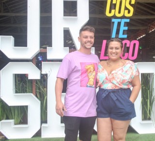 
<a style='margin-left: 5px;' class='btn btn-xs btn-social btn-facebook' href='https://www.facebook.com/sharer/sharer.php?u=https://galeramix.s01.web.getmuller.com.br/imagem/a117/800-800-90/conteudo/site_galerias/117/costelaco-junior-seco-2022-galera-mix-250.jpg' rel='popup' data-width='500' data-height='400'><i class='fa fa-facebook'></i>Compartilhar <span class='hidden-xs'>no Facebook</span>
</a> 
<a class='btn btn-default btn-xs' target='_blank' href='imagem/a117/800-800-90/conteudo/site_galerias/117/costelaco-junior-seco-2022-galera-mix-250.jpg'>
<span class='glyphicon glyphicon-cloud-download'></span> Salvar
</a>
