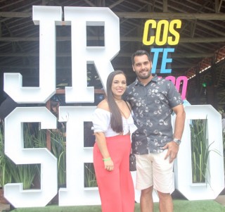 
<a style='margin-left: 5px;' class='btn btn-xs btn-social btn-facebook' href='https://www.facebook.com/sharer/sharer.php?u=https://galeramix.s01.web.getmuller.com.br/imagem/a117/800-800-90/conteudo/site_galerias/117/costelaco-junior-seco-2022-galera-mix-260.jpg' rel='popup' data-width='500' data-height='400'><i class='fa fa-facebook'></i>Compartilhar <span class='hidden-xs'>no Facebook</span>
</a> 
<a class='btn btn-default btn-xs' target='_blank' href='imagem/a117/800-800-90/conteudo/site_galerias/117/costelaco-junior-seco-2022-galera-mix-260.jpg'>
<span class='glyphicon glyphicon-cloud-download'></span> Salvar
</a>
