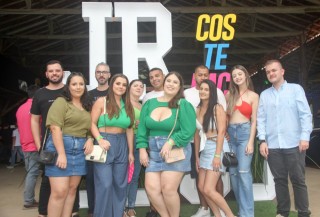 
<a style='margin-left: 5px;' class='btn btn-xs btn-social btn-facebook' href='https://www.facebook.com/sharer/sharer.php?u=https://galeramix.s01.web.getmuller.com.br/imagem/a117/800-800-90/conteudo/site_galerias/117/costelaco-junior-seco-2022-galera-mix-276.jpg' rel='popup' data-width='500' data-height='400'><i class='fa fa-facebook'></i>Compartilhar <span class='hidden-xs'>no Facebook</span>
</a> 
<a class='btn btn-default btn-xs' target='_blank' href='imagem/a117/800-800-90/conteudo/site_galerias/117/costelaco-junior-seco-2022-galera-mix-276.jpg'>
<span class='glyphicon glyphicon-cloud-download'></span> Salvar
</a>
