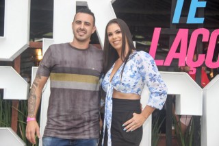 
<a style='margin-left: 5px;' class='btn btn-xs btn-social btn-facebook' href='https://www.facebook.com/sharer/sharer.php?u=https://galeramix.s01.web.getmuller.com.br/imagem/a117/800-800-90/conteudo/site_galerias/117/costelaco-junior-seco-2022-galera-mix-284.jpg' rel='popup' data-width='500' data-height='400'><i class='fa fa-facebook'></i>Compartilhar <span class='hidden-xs'>no Facebook</span>
</a> 
<a class='btn btn-default btn-xs' target='_blank' href='imagem/a117/800-800-90/conteudo/site_galerias/117/costelaco-junior-seco-2022-galera-mix-284.jpg'>
<span class='glyphicon glyphicon-cloud-download'></span> Salvar
</a>
