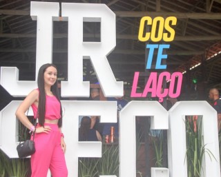 
<a style='margin-left: 5px;' class='btn btn-xs btn-social btn-facebook' href='https://www.facebook.com/sharer/sharer.php?u=https://galeramix.s01.web.getmuller.com.br/imagem/a117/800-800-90/conteudo/site_galerias/117/costelaco-junior-seco-2022-galera-mix-300.jpg' rel='popup' data-width='500' data-height='400'><i class='fa fa-facebook'></i>Compartilhar <span class='hidden-xs'>no Facebook</span>
</a> 
<a class='btn btn-default btn-xs' target='_blank' href='imagem/a117/800-800-90/conteudo/site_galerias/117/costelaco-junior-seco-2022-galera-mix-300.jpg'>
<span class='glyphicon glyphicon-cloud-download'></span> Salvar
</a>
