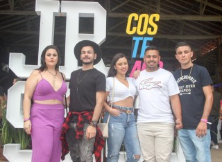 
<a style='margin-left: 5px;' class='btn btn-xs btn-social btn-facebook' href='https://www.facebook.com/sharer/sharer.php?u=https://galeramix.s01.web.getmuller.com.br/imagem/a117/800-800-90/conteudo/site_galerias/117/costelaco-junior-seco-2022-galera-mix-312.jpg' rel='popup' data-width='500' data-height='400'><i class='fa fa-facebook'></i>Compartilhar <span class='hidden-xs'>no Facebook</span>
</a> 
<a class='btn btn-default btn-xs' target='_blank' href='imagem/a117/800-800-90/conteudo/site_galerias/117/costelaco-junior-seco-2022-galera-mix-312.jpg'>
<span class='glyphicon glyphicon-cloud-download'></span> Salvar
</a>
