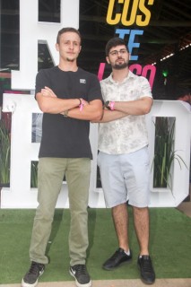 
<a style='margin-left: 5px;' class='btn btn-xs btn-social btn-facebook' href='https://www.facebook.com/sharer/sharer.php?u=https://galeramix.s01.web.getmuller.com.br/imagem/a117/800-800-90/conteudo/site_galerias/117/costelaco-junior-seco-2022-galera-mix-49.jpg' rel='popup' data-width='500' data-height='400'><i class='fa fa-facebook'></i>Compartilhar <span class='hidden-xs'>no Facebook</span>
</a> 
<a class='btn btn-default btn-xs' target='_blank' href='imagem/a117/800-800-90/conteudo/site_galerias/117/costelaco-junior-seco-2022-galera-mix-49.jpg'>
<span class='glyphicon glyphicon-cloud-download'></span> Salvar
</a>
