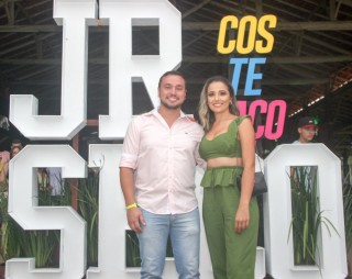 
<a style='margin-left: 5px;' class='btn btn-xs btn-social btn-facebook' href='https://www.facebook.com/sharer/sharer.php?u=https://galeramix.s01.web.getmuller.com.br/imagem/a117/800-800-90/conteudo/site_galerias/117/costelaco-junior-seco-2022-galera-mix-8.jpg' rel='popup' data-width='500' data-height='400'><i class='fa fa-facebook'></i>Compartilhar <span class='hidden-xs'>no Facebook</span>
</a> 
<a class='btn btn-default btn-xs' target='_blank' href='imagem/a117/800-800-90/conteudo/site_galerias/117/costelaco-junior-seco-2022-galera-mix-8.jpg'>
<span class='glyphicon glyphicon-cloud-download'></span> Salvar
</a>
