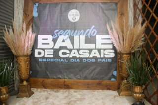 
                                <a style='margin-left: 5px;' class='btn btn-xs btn-social btn-facebook' href='https://www.facebook.com/sharer/sharer.php?u=https://galeramix.s01.web.getmuller.com.br/imagem/a118/800-800-90/conteudo/site_galerias/118/001.jpg' rel='popup' data-width='500' data-height='400'><i class='fa fa-facebook'></i>Compartilhar <span class='hidden-xs'>no Facebook</span>
                            </a> 
                            <a class='btn btn-default btn-xs' target='_blank' href='imagem/a118/800-800-90/conteudo/site_galerias/118/001.jpg'>
                                <span class='glyphicon glyphicon-cloud-download'></span> Salvar
                            </a>
                            