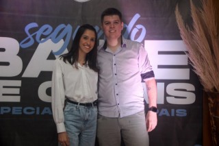 
                    <a style='margin-left: 5px;' class='btn btn-xs btn-social btn-facebook' href='https://www.facebook.com/sharer/sharer.php?u=https://galeramix.s01.web.getmuller.com.br/imagem/a118/800-800-90/conteudo/site_galerias/118/0019.jpg' rel='popup' data-width='500' data-height='400'><i class='fa fa-facebook'></i>Compartilhar <span class='hidden-xs'>no Facebook</span>
                </a> 
                <a class='btn btn-default btn-xs' target='_blank' href='imagem/a118/800-800-90/conteudo/site_galerias/118/0019.jpg'>
                    <span class='glyphicon glyphicon-cloud-download'></span> Salvar
                </a>
                