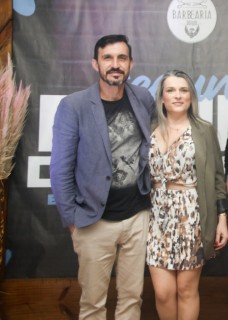 
<a style='margin-left: 5px;' class='btn btn-xs btn-social btn-facebook' href='https://www.facebook.com/sharer/sharer.php?u=https://galeramix.s01.web.getmuller.com.br/imagem/a118/800-800-90/conteudo/site_galerias/118/0039.jpg' rel='popup' data-width='500' data-height='400'><i class='fa fa-facebook'></i>Compartilhar <span class='hidden-xs'>no Facebook</span>
</a> 
<a class='btn btn-default btn-xs' target='_blank' href='imagem/a118/800-800-90/conteudo/site_galerias/118/0039.jpg'>
<span class='glyphicon glyphicon-cloud-download'></span> Salvar
</a>
