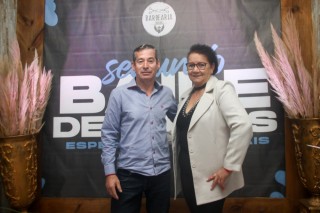 
<a style='margin-left: 5px;' class='btn btn-xs btn-social btn-facebook' href='https://www.facebook.com/sharer/sharer.php?u=https://galeramix.s01.web.getmuller.com.br/imagem/a118/800-800-90/conteudo/site_galerias/118/0058.jpg' rel='popup' data-width='500' data-height='400'><i class='fa fa-facebook'></i>Compartilhar <span class='hidden-xs'>no Facebook</span>
</a> 
<a class='btn btn-default btn-xs' target='_blank' href='imagem/a118/800-800-90/conteudo/site_galerias/118/0058.jpg'>
<span class='glyphicon glyphicon-cloud-download'></span> Salvar
</a>
