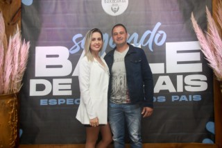 
<a style='margin-left: 5px;' class='btn btn-xs btn-social btn-facebook' href='https://www.facebook.com/sharer/sharer.php?u=https://galeramix.s01.web.getmuller.com.br/imagem/a118/800-800-90/conteudo/site_galerias/118/baile-10.jpg' rel='popup' data-width='500' data-height='400'><i class='fa fa-facebook'></i>Compartilhar <span class='hidden-xs'>no Facebook</span>
</a> 
<a class='btn btn-default btn-xs' target='_blank' href='imagem/a118/800-800-90/conteudo/site_galerias/118/baile-10.jpg'>
<span class='glyphicon glyphicon-cloud-download'></span> Salvar
</a>
