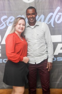 
<a style='margin-left: 5px;' class='btn btn-xs btn-social btn-facebook' href='https://www.facebook.com/sharer/sharer.php?u=https://galeramix.s01.web.getmuller.com.br/imagem/a118/800-800-90/conteudo/site_galerias/118/baile-38.jpg' rel='popup' data-width='500' data-height='400'><i class='fa fa-facebook'></i>Compartilhar <span class='hidden-xs'>no Facebook</span>
</a> 
<a class='btn btn-default btn-xs' target='_blank' href='imagem/a118/800-800-90/conteudo/site_galerias/118/baile-38.jpg'>
<span class='glyphicon glyphicon-cloud-download'></span> Salvar
</a>
