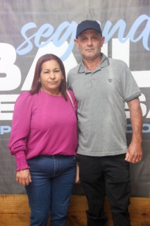 
<a style='margin-left: 5px;' class='btn btn-xs btn-social btn-facebook' href='https://www.facebook.com/sharer/sharer.php?u=https://galeramix.s01.web.getmuller.com.br/imagem/a118/800-800-90/conteudo/site_galerias/118/baile-39.jpg' rel='popup' data-width='500' data-height='400'><i class='fa fa-facebook'></i>Compartilhar <span class='hidden-xs'>no Facebook</span>
</a> 
<a class='btn btn-default btn-xs' target='_blank' href='imagem/a118/800-800-90/conteudo/site_galerias/118/baile-39.jpg'>
<span class='glyphicon glyphicon-cloud-download'></span> Salvar
</a>
