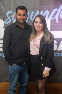 
<a style='margin-left: 5px;' class='btn btn-xs btn-social btn-facebook' href='https://www.facebook.com/sharer/sharer.php?u=https://galeramix.s01.web.getmuller.com.br/imagem/a118/800-800-90/conteudo/site_galerias/118/baile-87.jpg' rel='popup' data-width='500' data-height='400'><i class='fa fa-facebook'></i>Compartilhar <span class='hidden-xs'>no Facebook</span>
</a> 
<a class='btn btn-default btn-xs' target='_blank' href='imagem/a118/800-800-90/conteudo/site_galerias/118/baile-87.jpg'>
<span class='glyphicon glyphicon-cloud-download'></span> Salvar
</a>
