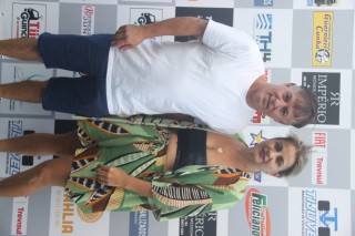 
<a style='margin-left: 5px;' class='btn btn-xs btn-social btn-facebook' href='https://www.facebook.com/sharer/sharer.php?u=https://galeramix.s01.web.getmuller.com.br/imagem/a119/800-800-90/conteudo/site_galerias/119/deseferrujem-94.jpg' rel='popup' data-width='500' data-height='400'><i class='fa fa-facebook'></i>Compartilhar <span class='hidden-xs'>no Facebook</span>
</a> 
<a class='btn btn-default btn-xs' target='_blank' href='imagem/a119/800-800-90/conteudo/site_galerias/119/deseferrujem-94.jpg'>
<span class='glyphicon glyphicon-cloud-download'></span> Salvar
</a>
